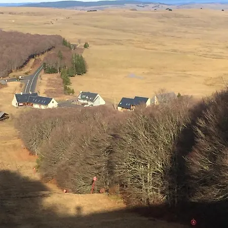 Chalet D'Une Chambre A Laguiole Avec Magnifique Vue Sur La Montagne Jardin Amenage Et Wifi Alpehytte *